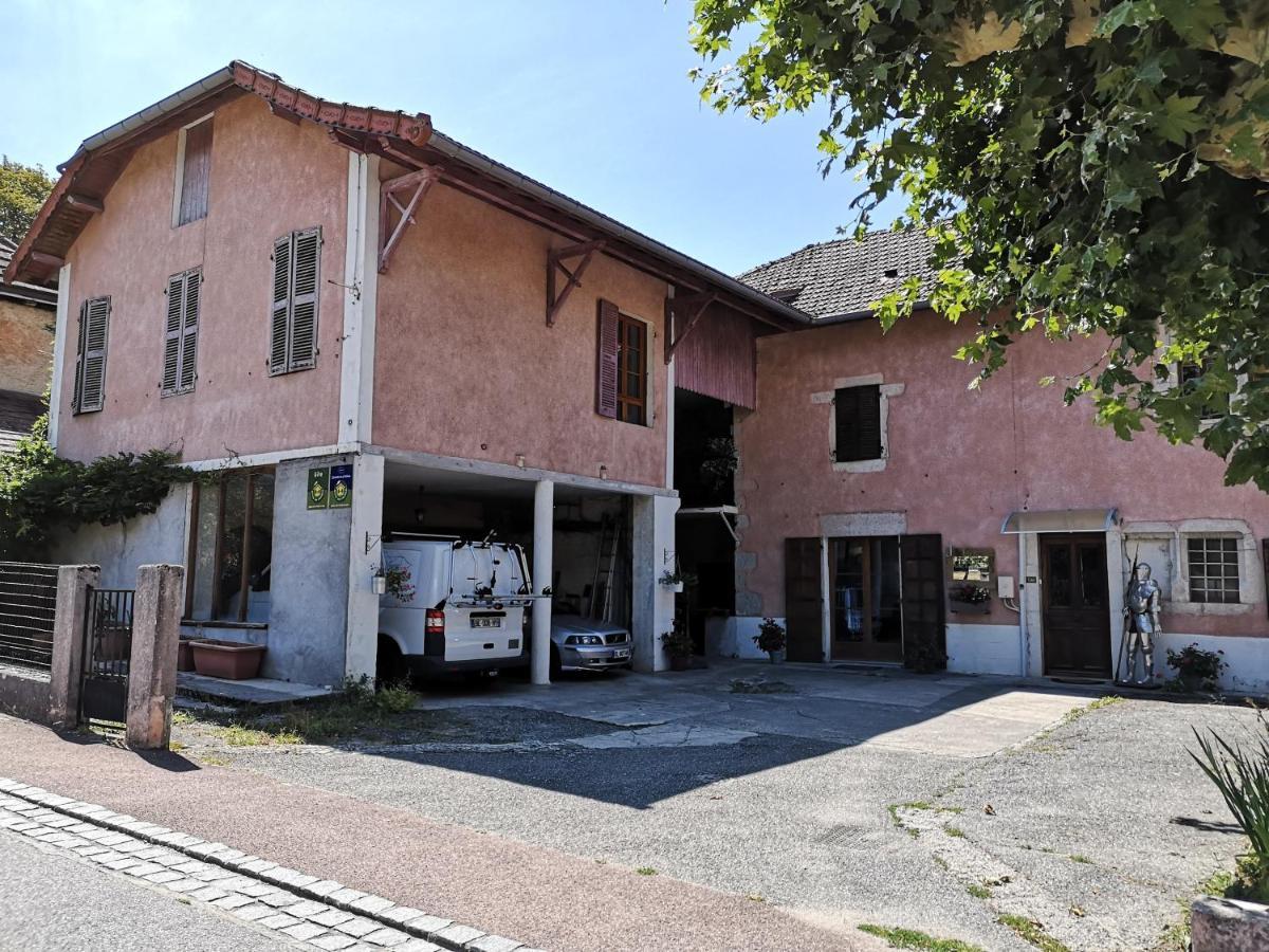 Maison Maliga J&G House Saint-Pierre-de-Curtille Eksteriør billede